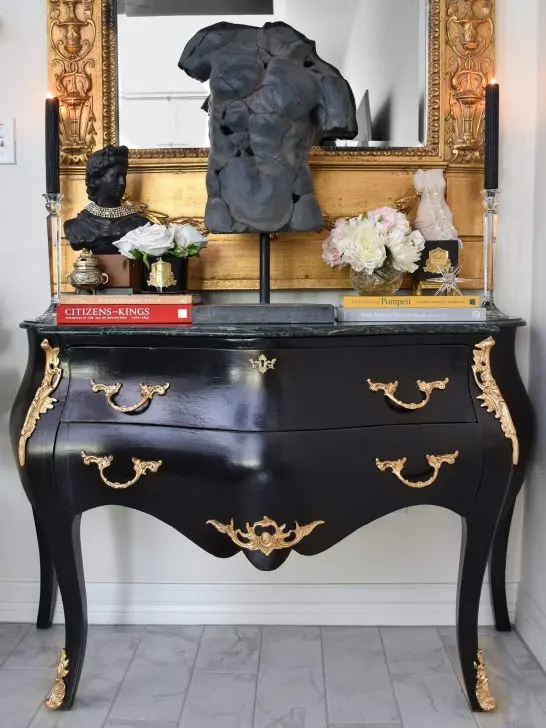 Bombay chest painted black and gold: best metallic paint for furniture