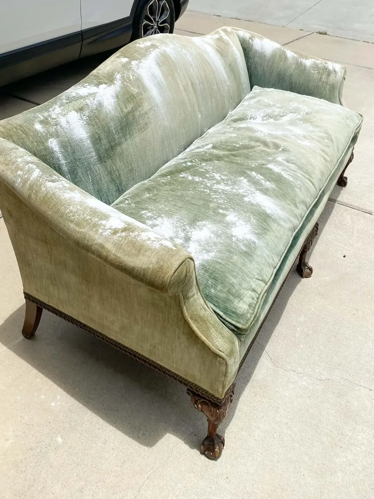 How to Dye a Sofa from a Thrift Store - MONICA BENAVIDEZ