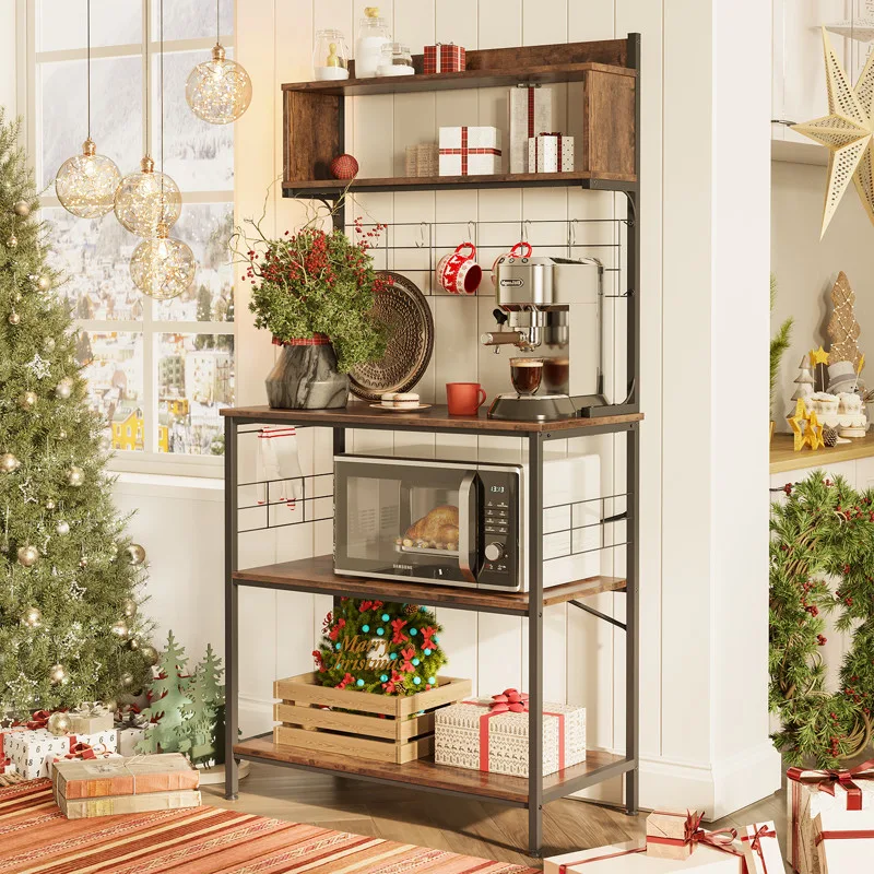 Christmas Kitchen Decor Ideas - MONICA BENAVIDEZ